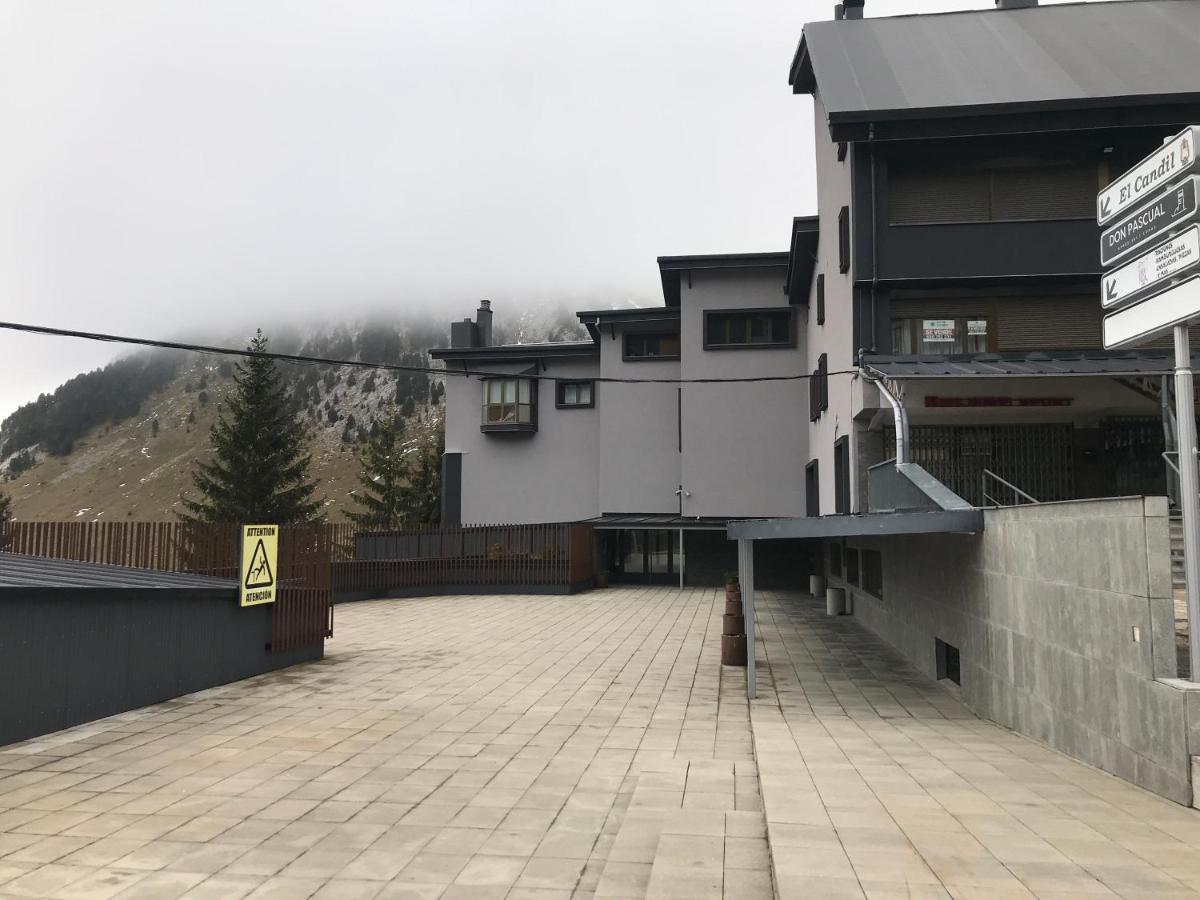 Tobazo Candanchu Pie De Pista Exterior photo